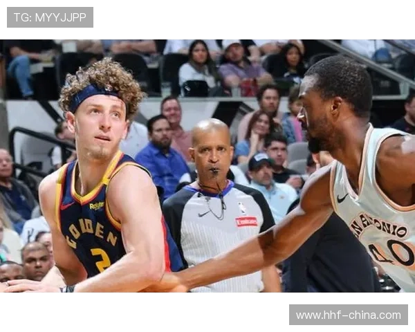 2015年黄蜂与森林狼的激烈对决回顾与精彩瞬间分析